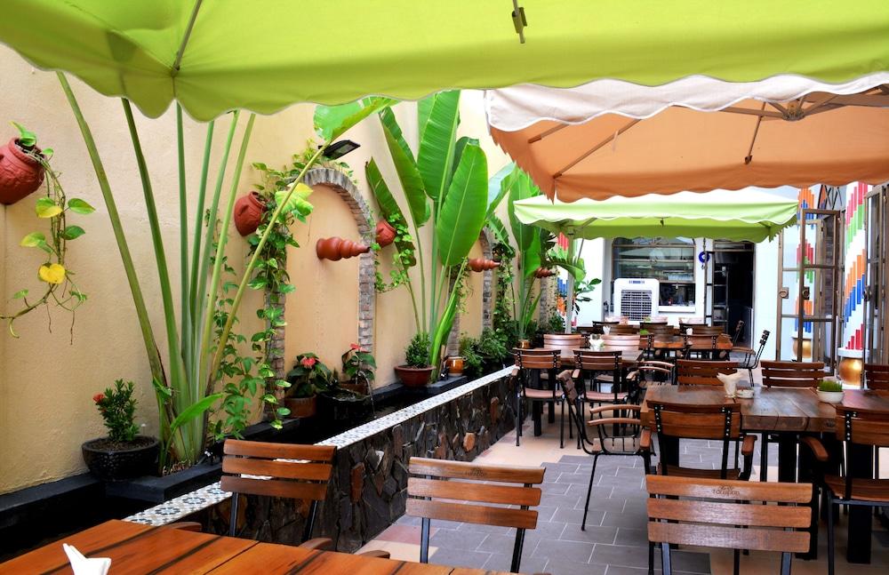 Boutique Hotel La Villa Nha Trang Buitenkant foto
